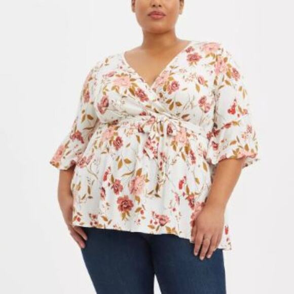 Torrid Brand Challis Babydoll Tie Front V Neck Floral Blouse Shirt Women's 2X - Picture 2 of 5